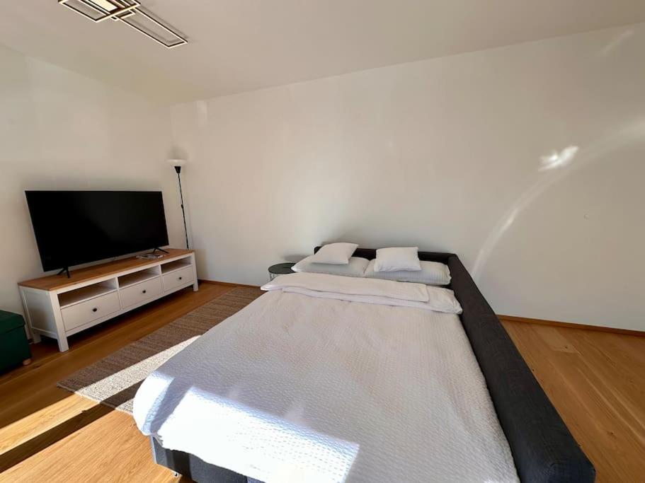 Ferienwohnung Wohntraum Fuer Familien & Geschaeftsreisende Kempten  Exterior foto